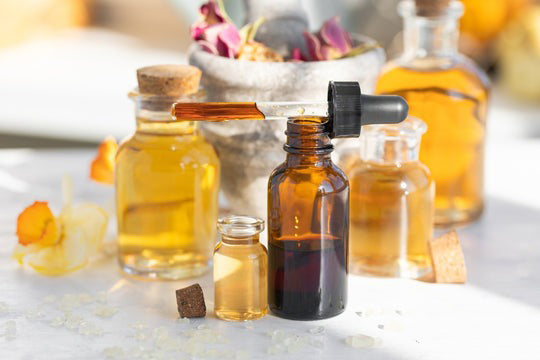 Essential Oils Vs Carrier Oils: Understanding The Difference – Sva Naturals